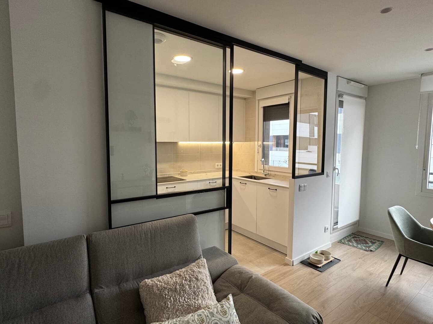 Cocina con cerramiento de cristal — Cocinas en Bizkaia