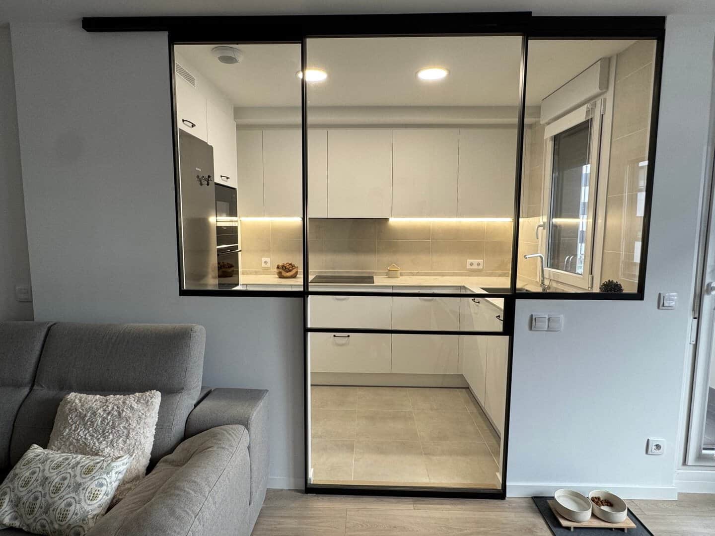 Cocina con cerramiento de cristal · vista 3