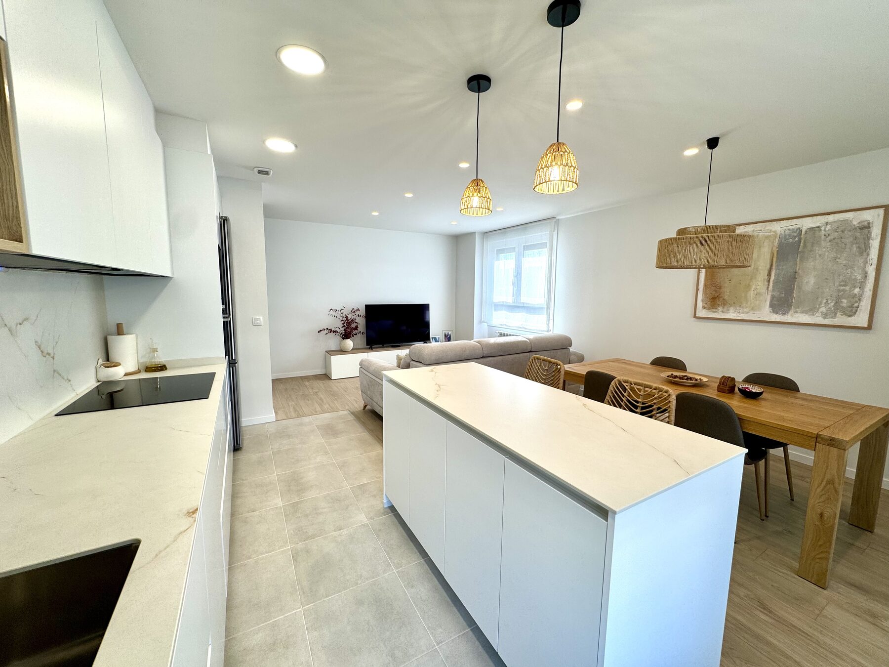 Cocina con Isla Central en Bizkaia · vista 4