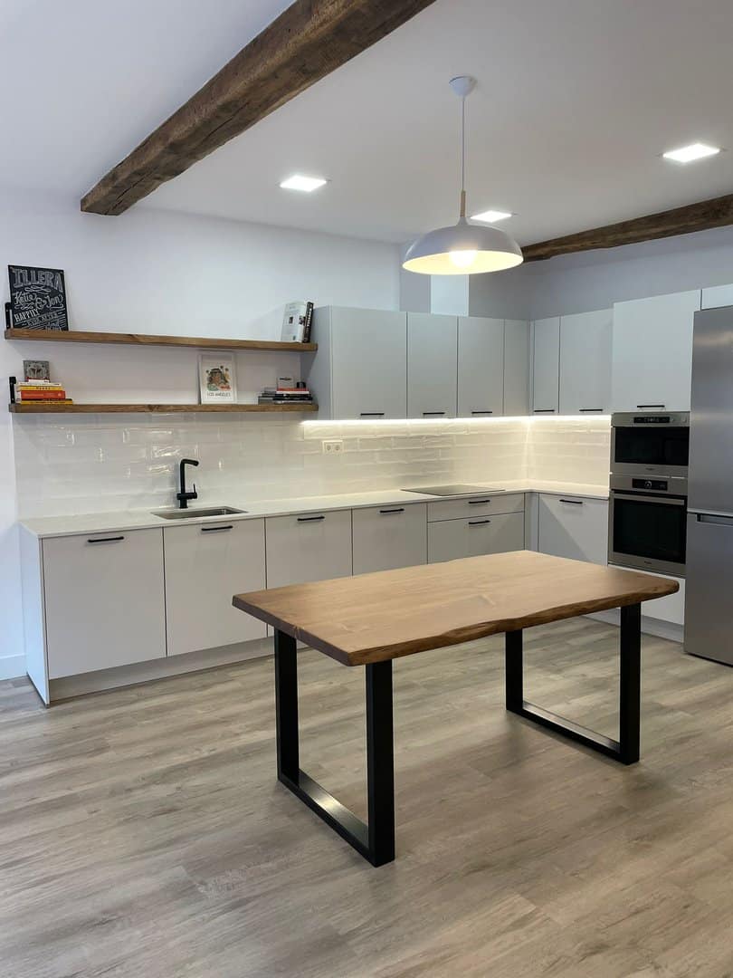 Cocina Gris en L con Personalidad · vista 2