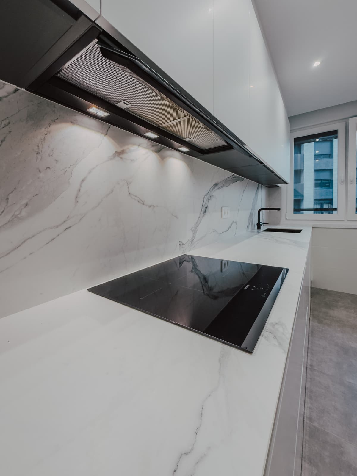 Cocina minimalista en Galleteras · vista 6