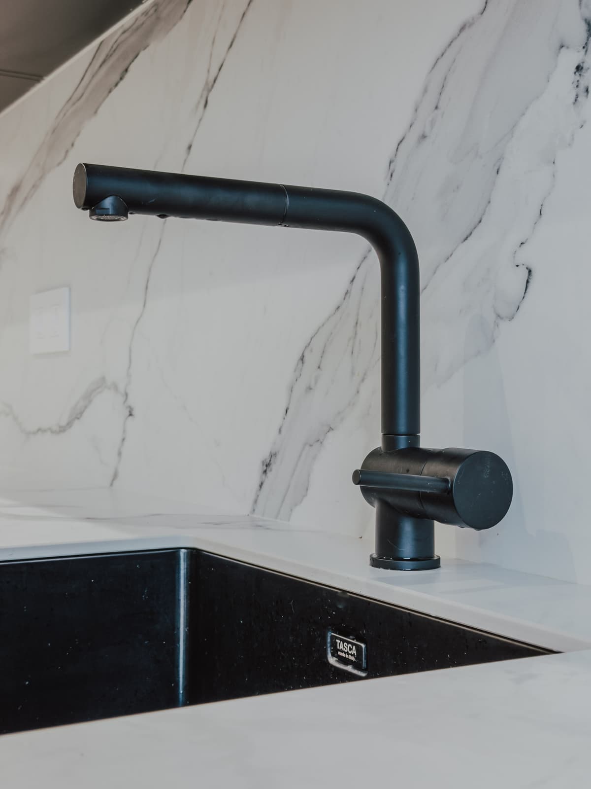 Cocina minimalista en Galleteras · vista 9
