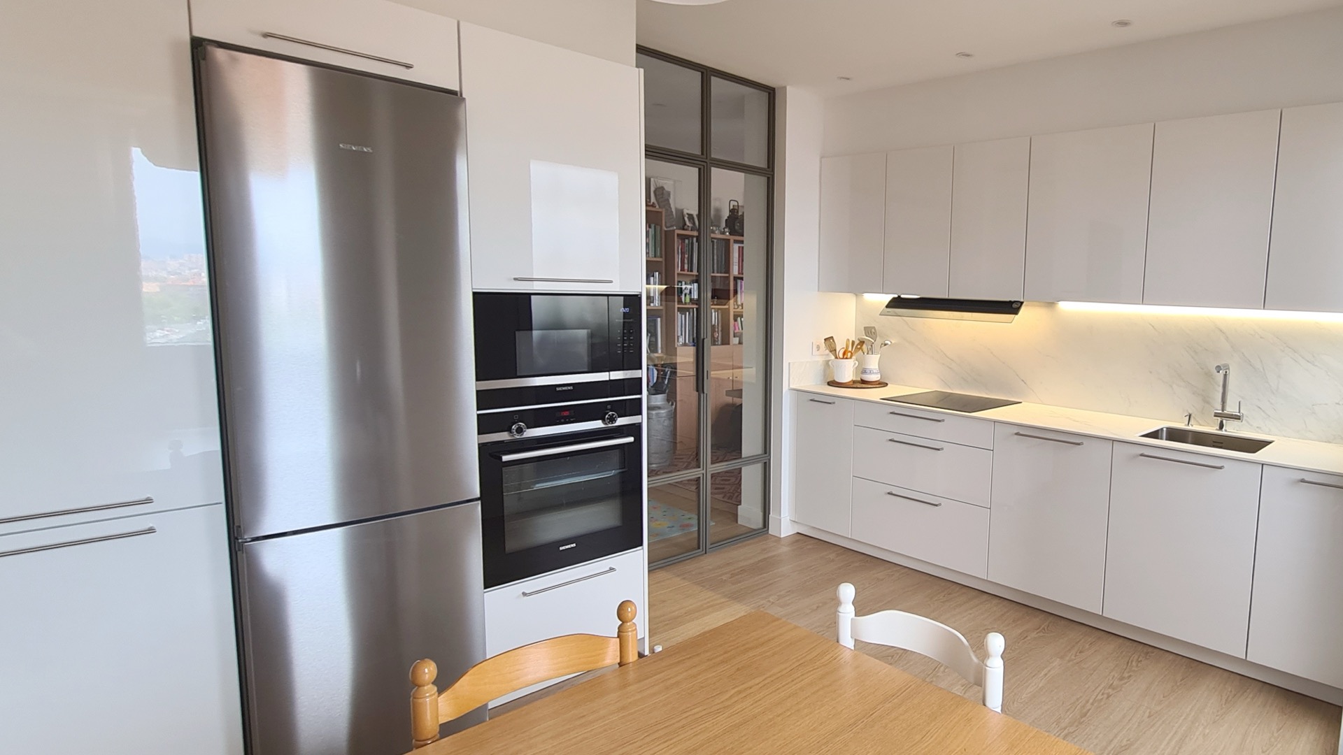 Cocina de diseño moderno